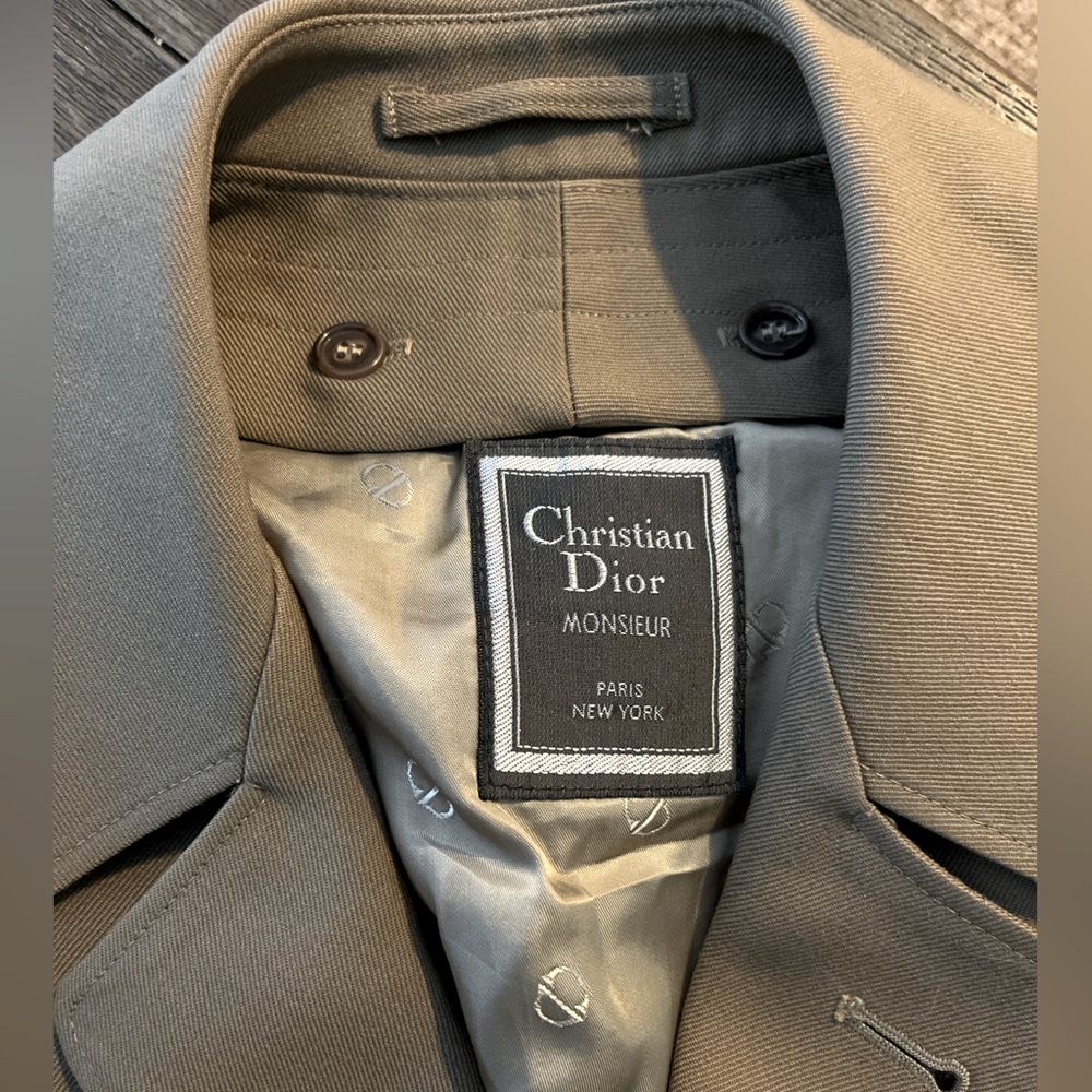 Men’s Christian Dior Taupe Trench Coat Size 40R